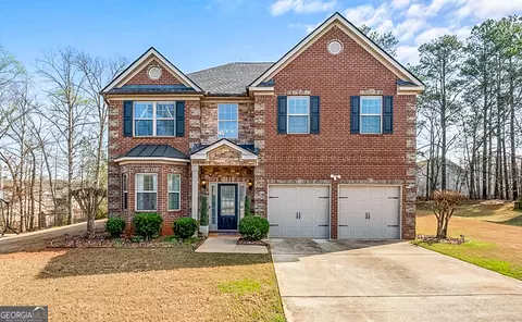 132 Luke Cv, Hampton, GA 30228