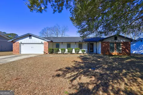 105 Mitchell Ct, Warner Robins, GA 31093