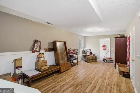 Entry Way - 170 Hunters Trce, Covington, GA 30014 photo 1 of 2