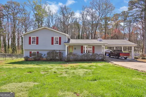 1440 Beechwood Cir, Lawrenceville, GA 30046