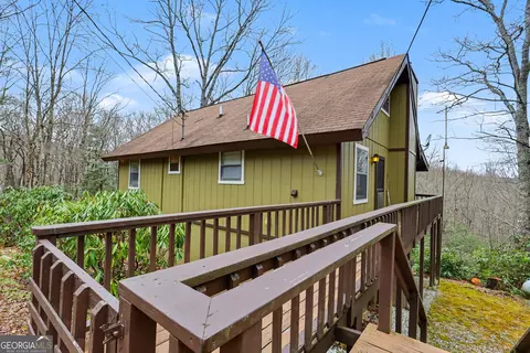559 Maple Leaf Dr, Dillard, GA 30537
