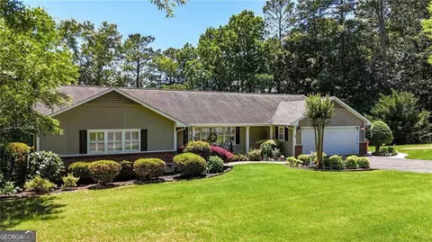 103 Mims Dr, Calhoun, GA 30701