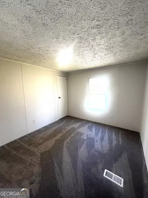 Bedroom - 886 Walnut Dr, Monroe, GA 30655 photo 3 of 7