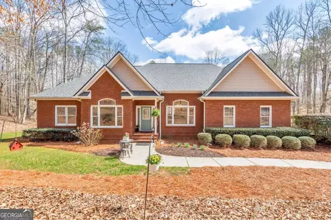 1498 Pinyan Ln, Canton, GA 30115