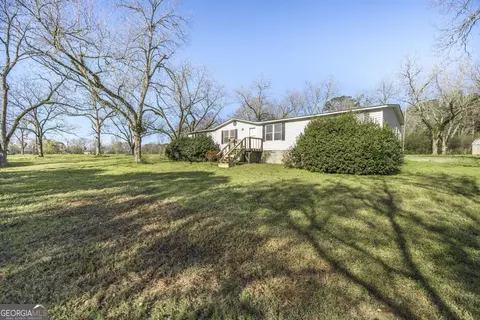 575 Grovania Rd, Hawkinsville, GA 31036