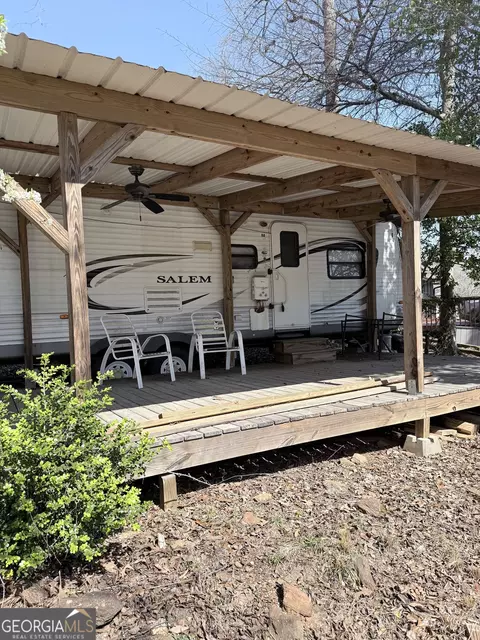 67 Admiral Dr, Hartwell, GA 30643
