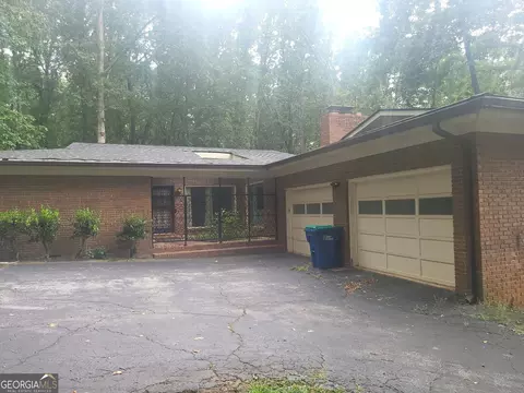 150 Old Fairburn Close, Atlanta, GA 30331
