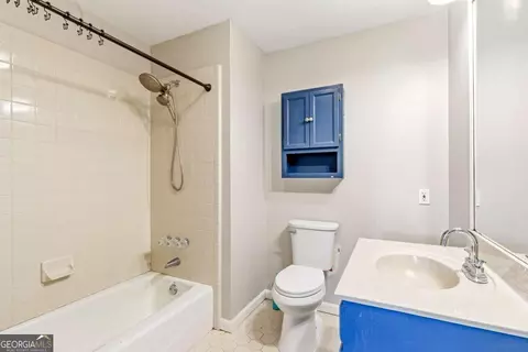 Bath - 616 Wells Rd, Buchanan, GA 30113 photo 3 of 3
