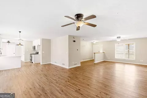 Living - 616 Wells Rd, Buchanan, GA 30113 photo 6 of 10