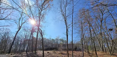 122 Puckett Rd SE, Emerson, GA 30137