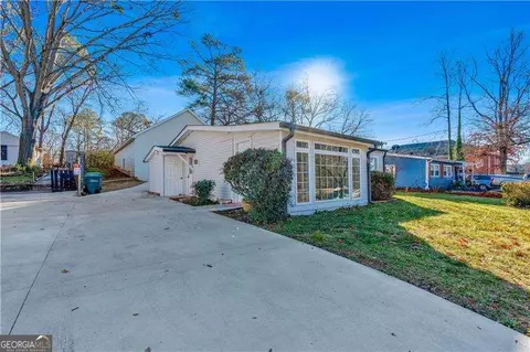 375 Bell St SE, Marietta, GA 30060