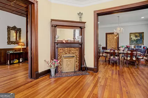 Entry Way - 275 Rose Ave, Barnesville, GA 30204 photo 3 of 10