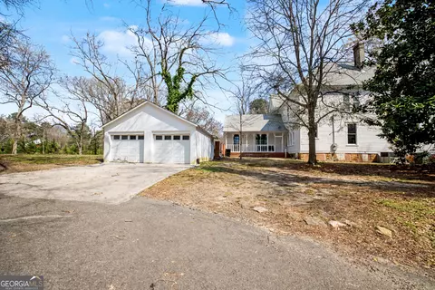 Exterior - 275 Rose Ave, Barnesville, GA 30204 photo 6 of 7