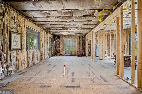 Entry Way - 275 Rose Ave, Barnesville, GA 30204 photo 7 of 10