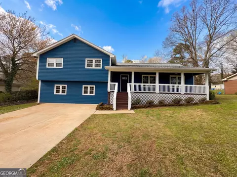 1272 Owen Cir, Sugar Hill, GA 30518