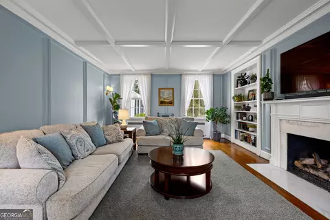 Living - 403 College Ave, Lagrange, GA 30240 photo 2 of 8