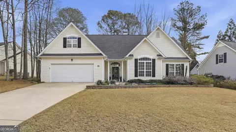 16 Forest Pt, Newnan, GA 30265