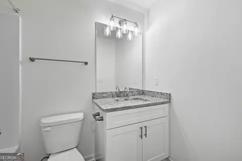 Bath - 797 Hunnicutt Ave, Lagrange, GA 30240 photo 3 of 4