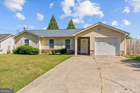 Exterior - 171 Bear Den Ct, Dalton, GA 30721 photo 3 of 10