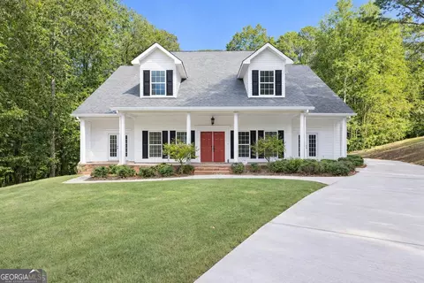 107 Cameron Pointe Dr, Lagrange, GA 30240