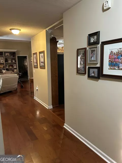 Entry Way - 950 John Lovelace Rd, Lagrange, GA 30241 photo 2 of 2