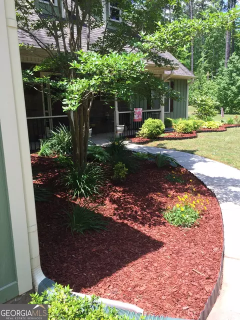 Exterior - 950 John Lovelace Rd, Lagrange, GA 30241 photo 6 of 15