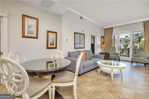 1015 Beachview Dr #103, St. Simons, GA 31522