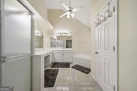 Bath - 3325 River Summit Trl, Duluth, GA 30097 photo 3 of 4