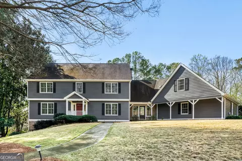 2108 Forestglade Dr, Stone Mountain, GA 30087