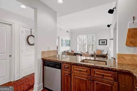 2255 Peachtree Rd #520, Atlanta, GA 30309