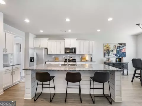 Kitchen - 558 Calgary Downs Dr, Winder, GA 30680 photo 1 of 4