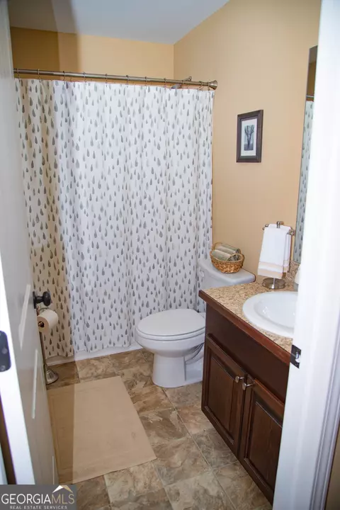 Bath - 149 Bridle Path, Griffin, GA 30224 photo 2 of 5
