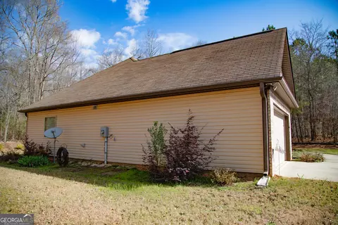 Exterior - 149 Bridle Path, Griffin, GA 30224 photo 7 of 9