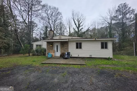 2573 Bonds Lake Rd, Conyers, GA 30012