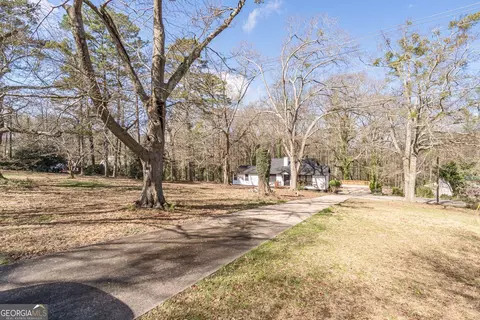 Exterior - 1203 E Ridge Rd, Gainesville, GA 30501 photo 10 of 11
