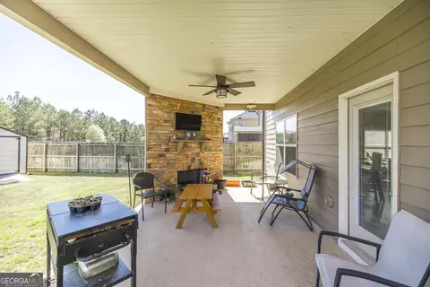Exterior - 100 Cedar Leaf Trl, Bonaire, GA 31005 photo 6 of 10