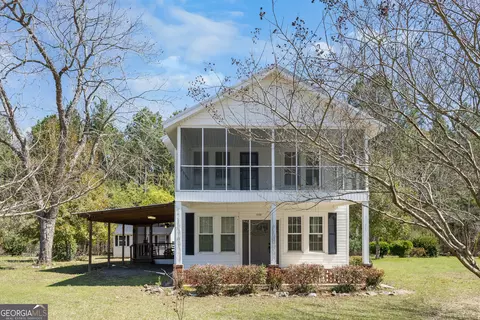 Exterior - 17332 Old River Rd N, Garfield, GA 30425 photo 3 of 5