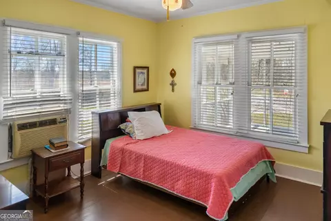 Bedroom - 17332 Old River Rd N, Garfield, GA 30425 photo 2 of 4
