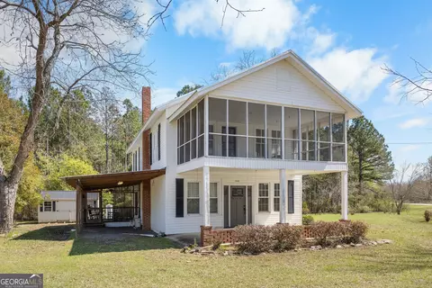Exterior - 17332 Old River Rd N, Garfield, GA 30425 photo 2 of 5