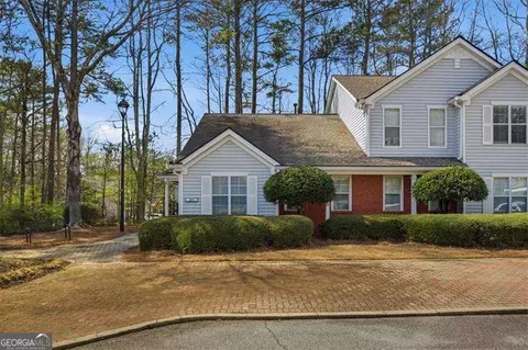 2011 Henderson Cir, Alpharetta, GA 30004