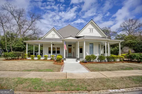 88 College St, Mcdonough, GA 30253