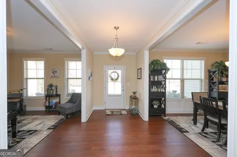 Entry Way - 414 Lakeview Way, Lagrange, GA 30241 photo 4 of 11