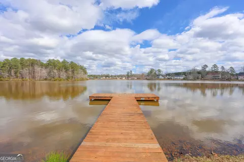 View/Area - 414 Lakeview Way, Lagrange, GA 30241 photo 4 of 8