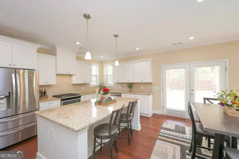 Kitchen - 414 Lakeview Way, Lagrange, GA 30241 photo 2 of 6