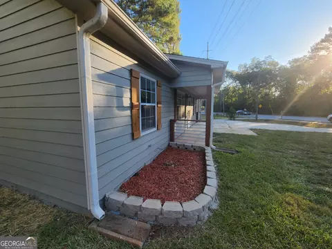 6130 Geiger St NW, Covington, GA 30014