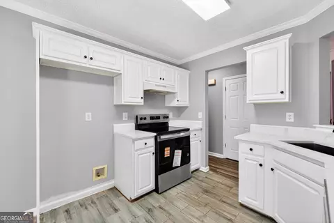 Kitchen - 224 Stillwater Ct, Hampton, GA 30228 photo 3 of 3