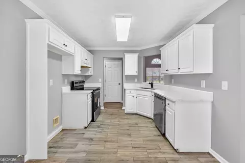 Kitchen - 224 Stillwater Ct, Hampton, GA 30228 photo 1 of 3