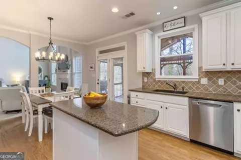 Kitchen - 645 Summerwind Way, Suwanee, GA 30024 photo 5 of 5