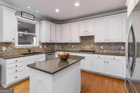 Kitchen - 645 Summerwind Way, Suwanee, GA 30024 photo 1 of 5