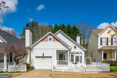704 Gardenside Cir SE, Marietta, GA 30067